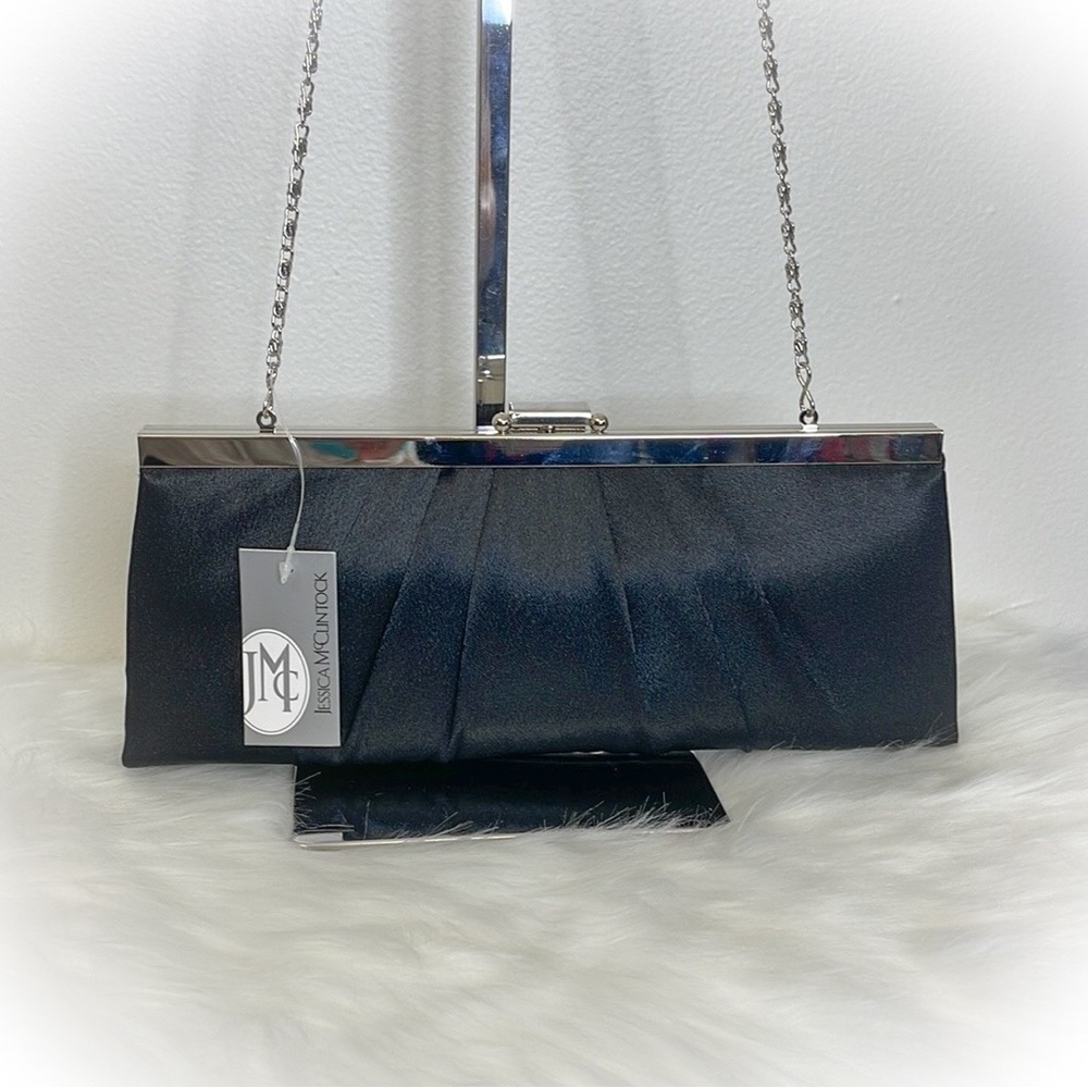 💕NWT Beautiful Black Satin Evening Clutch with Silver Chain💕 - Picture 2 of 8
